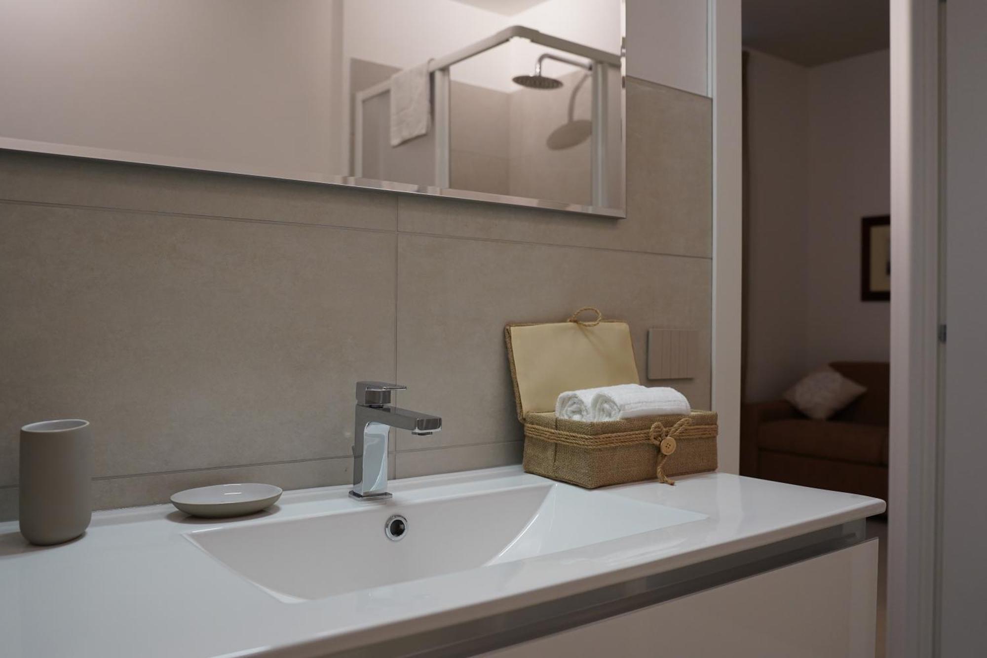 Monumentale M5 Apt - 6 Ospiti & Famiglie Con 2 Bagni E Suite Mediolan Zewnętrze zdjęcie